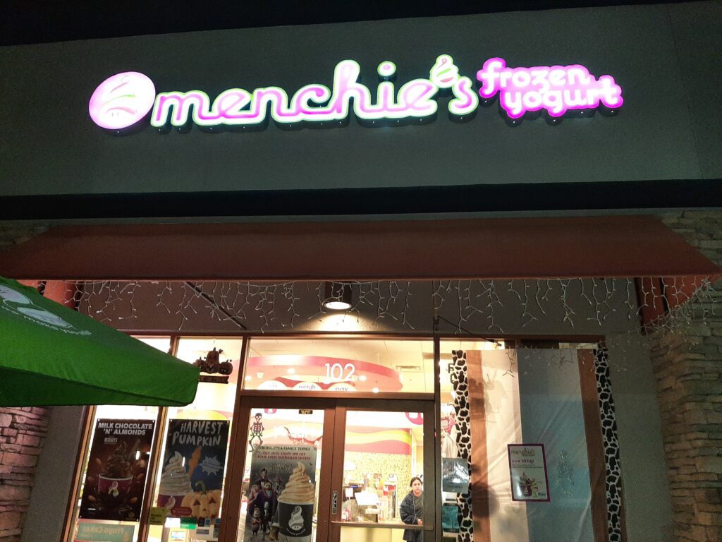 Menchie's Frozen Yogurt in Corona, CA
